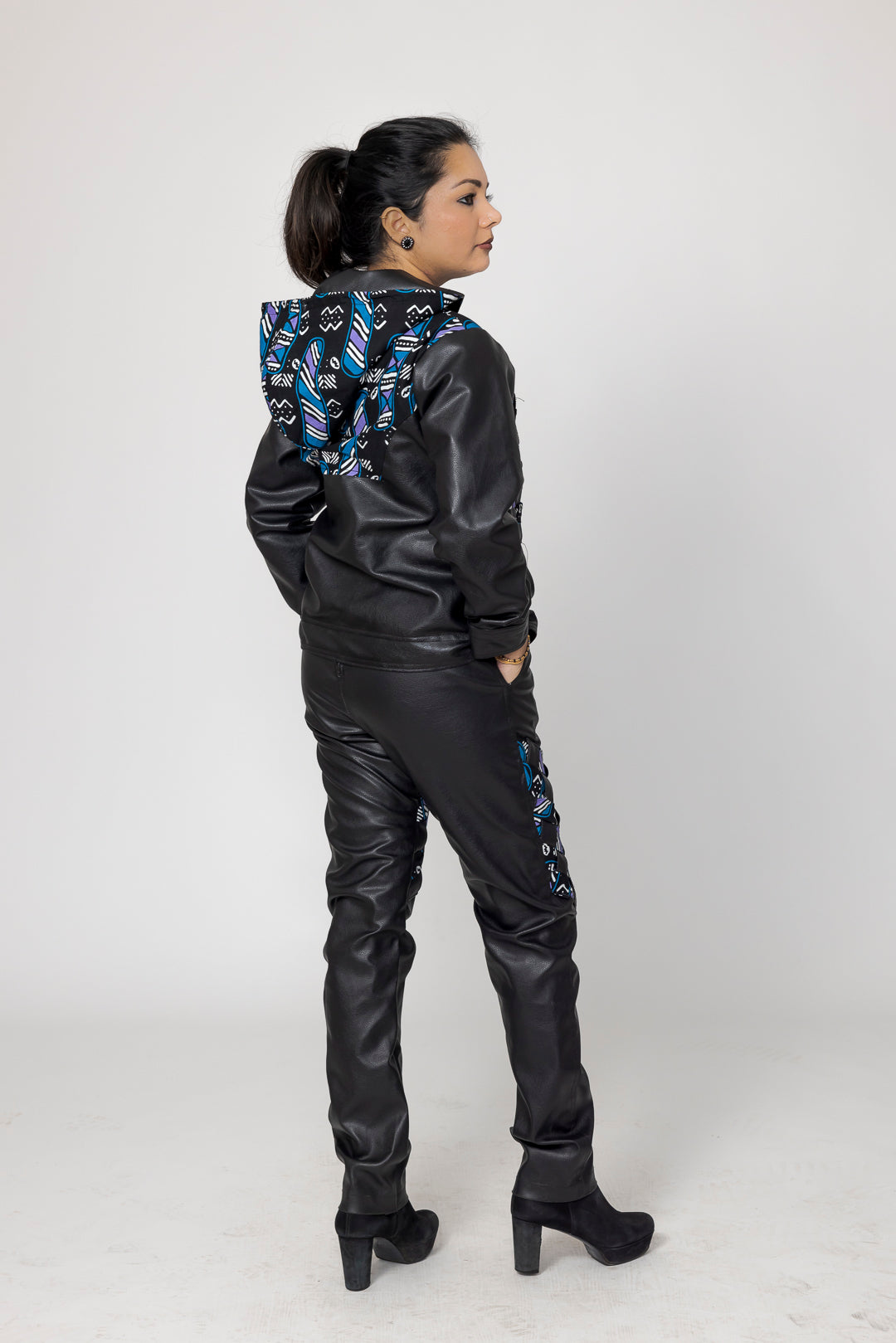 Kunstlederjacke und -hose Joggi