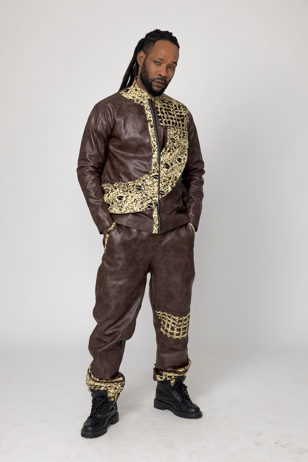 Kunstlederjacke und Hose Kingsy