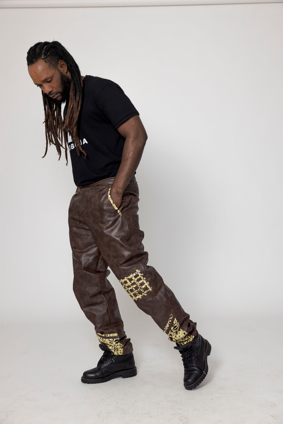 Kunstlederjacke und Hose Kingsy